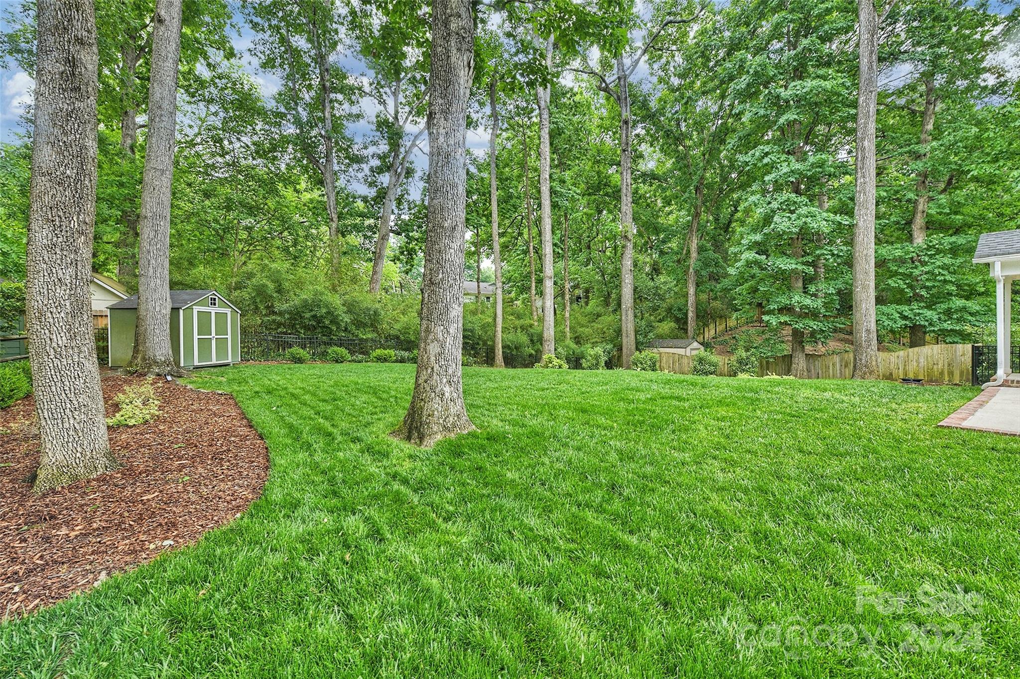 Beverly Woods - Residential