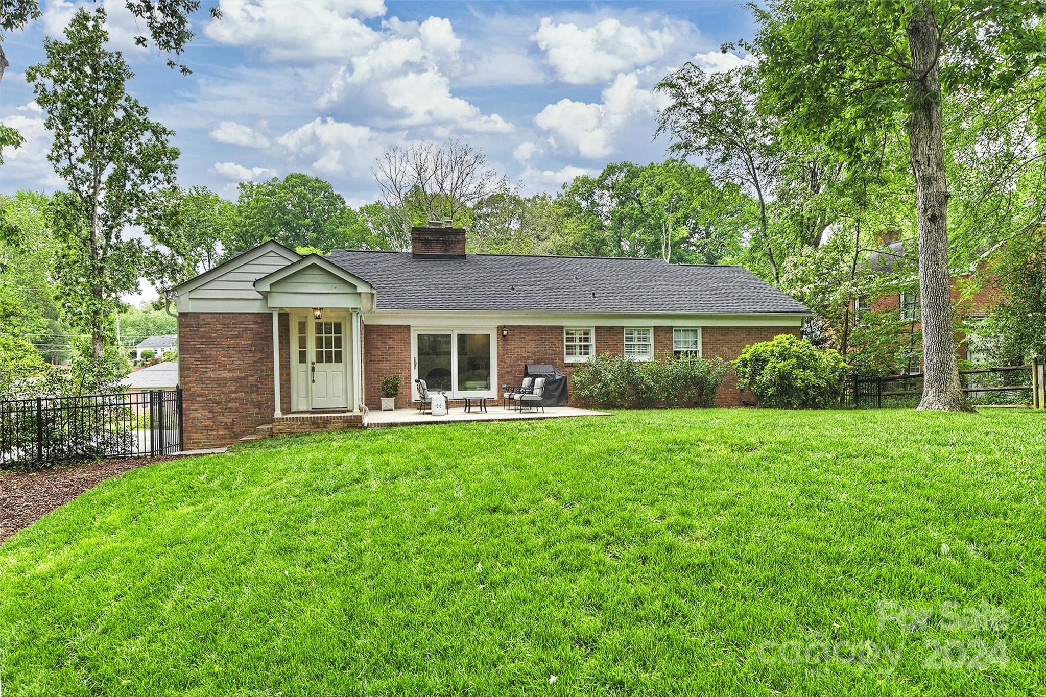 Beverly Woods - Residential