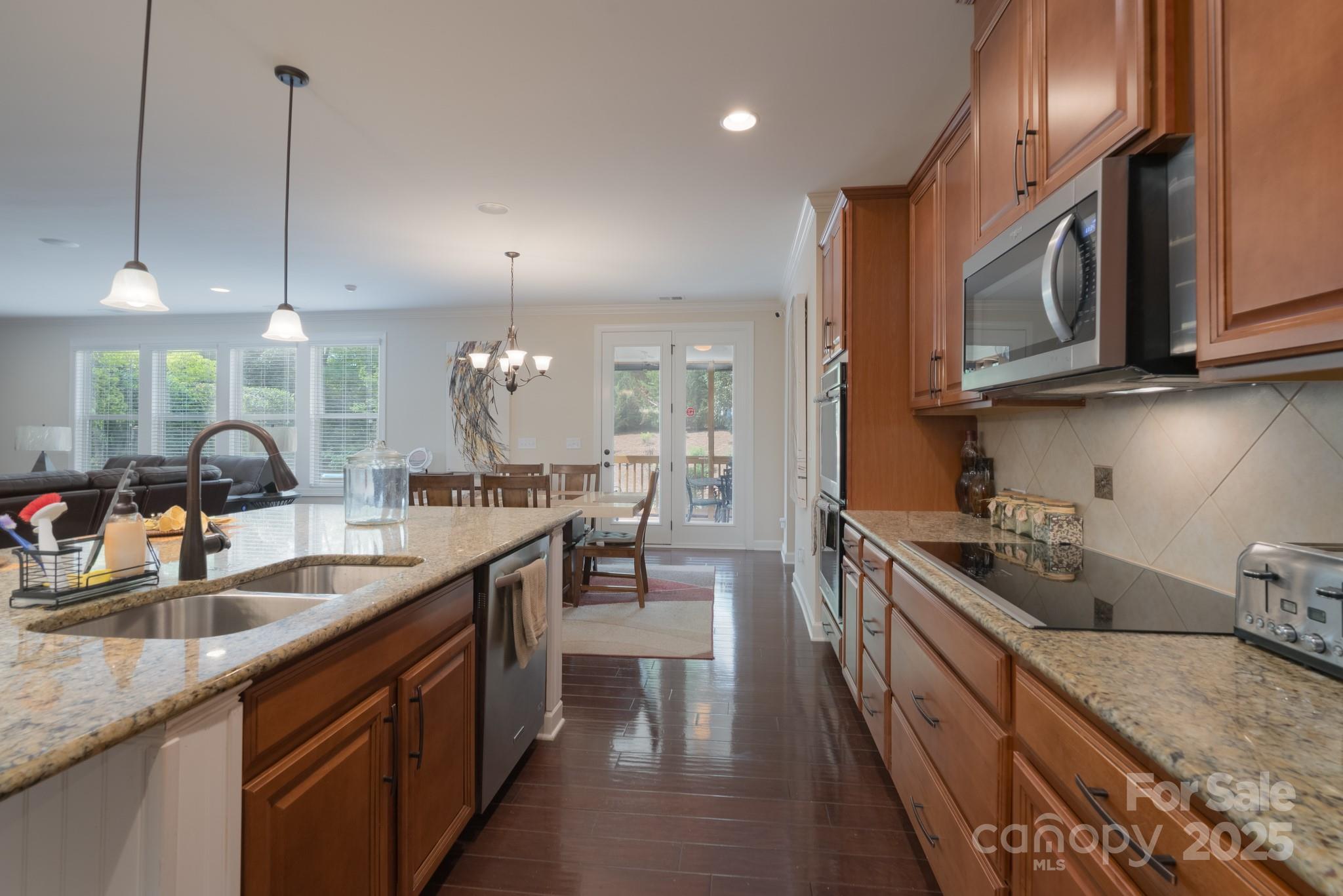 The Preserve At Riverchase - Residential