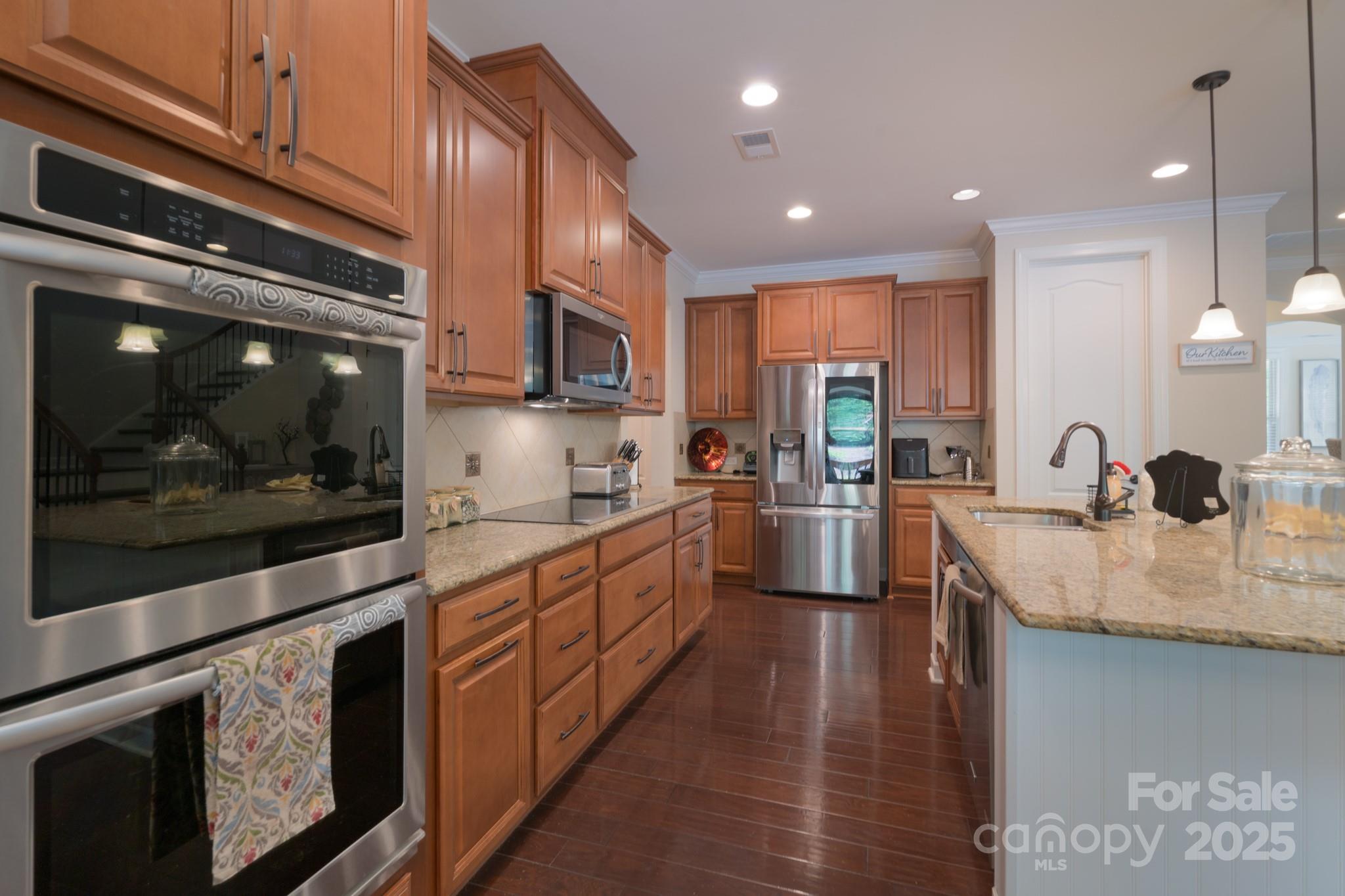 The Preserve At Riverchase - Residential