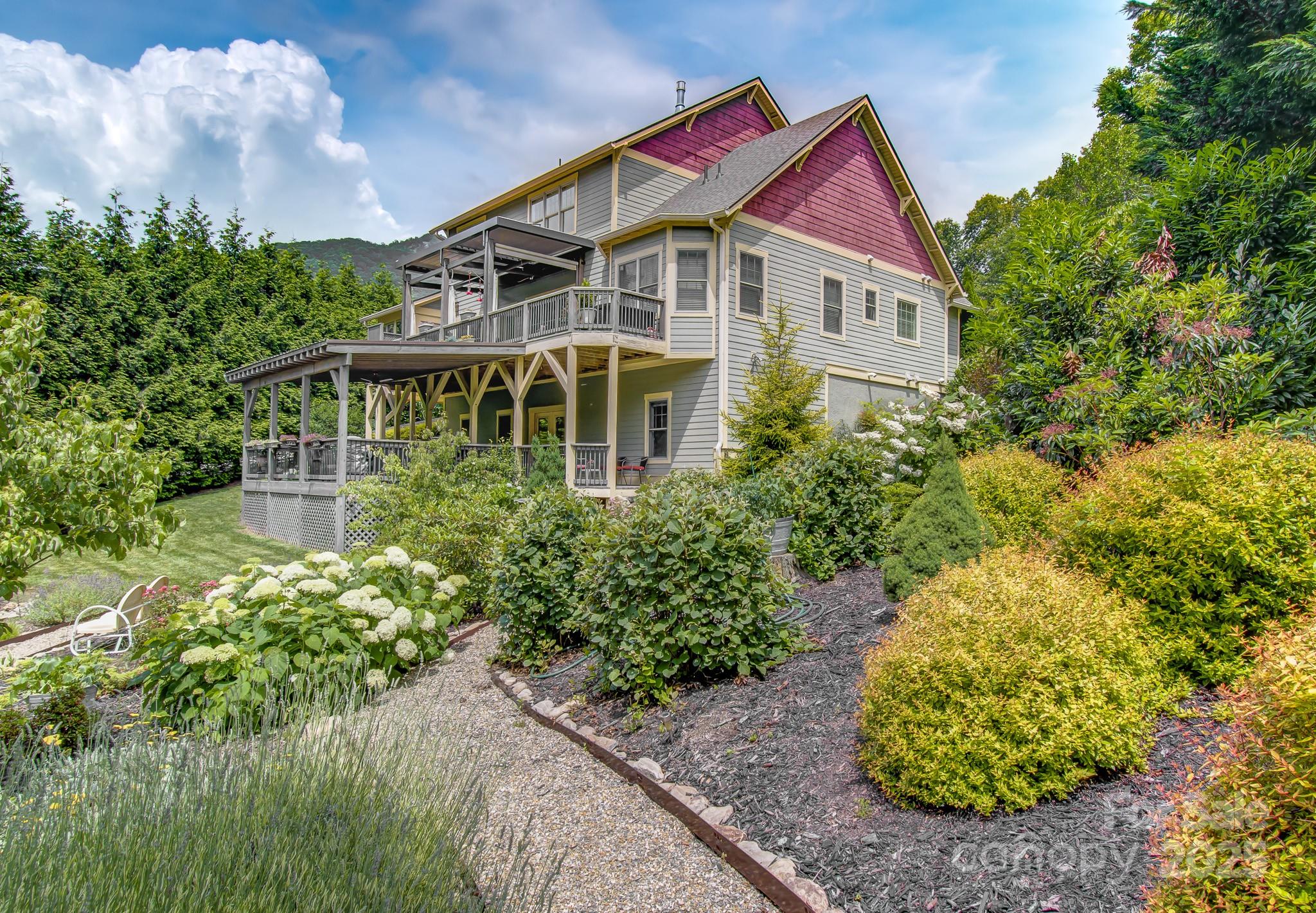 35 Village Pointe Lane