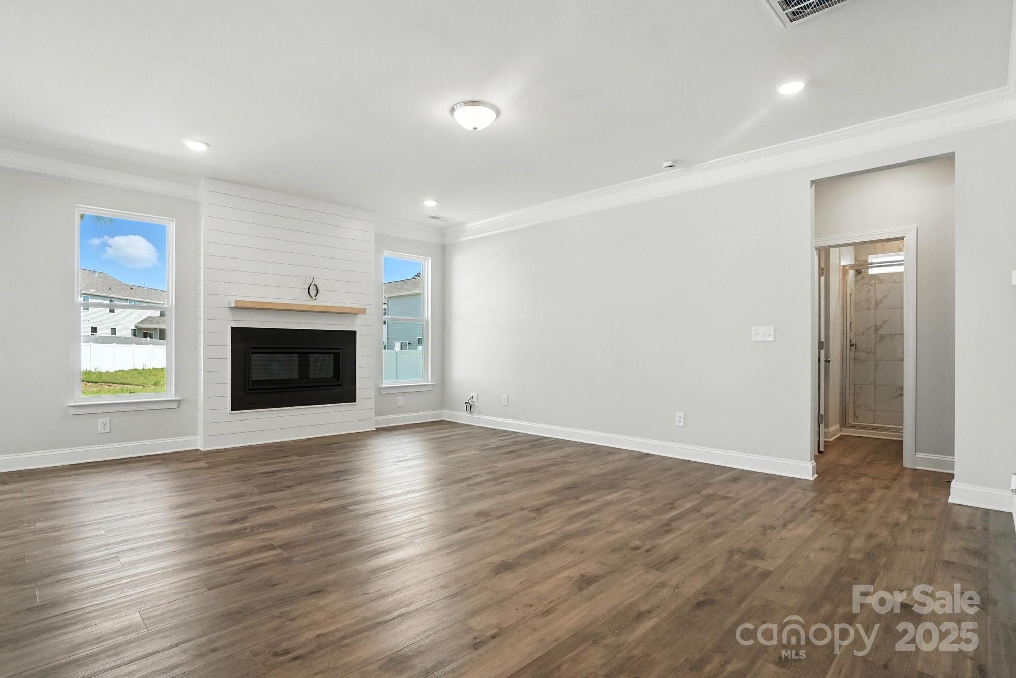 2012 Embassy Court 46