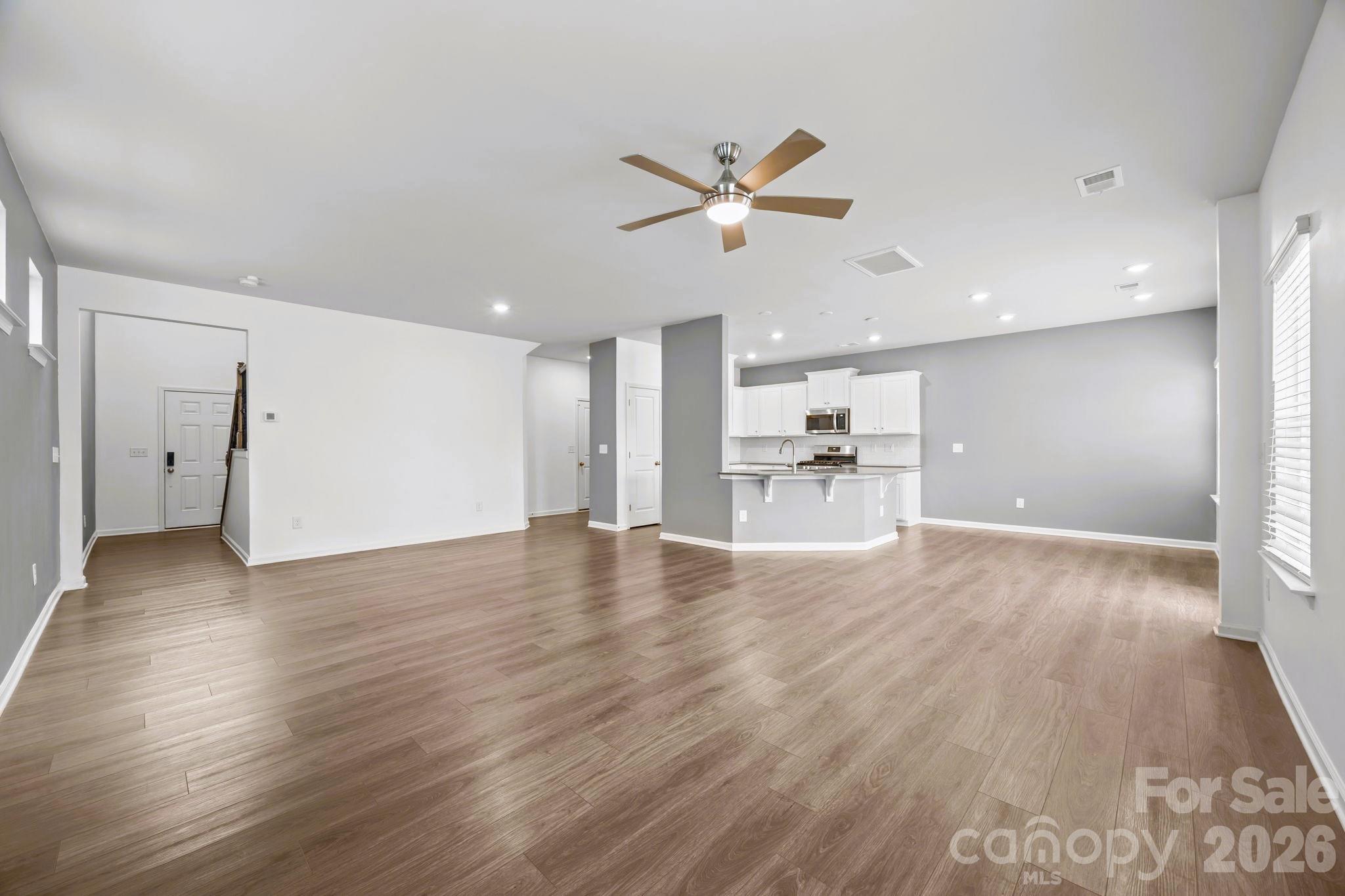 5775 Soft Shell Drive