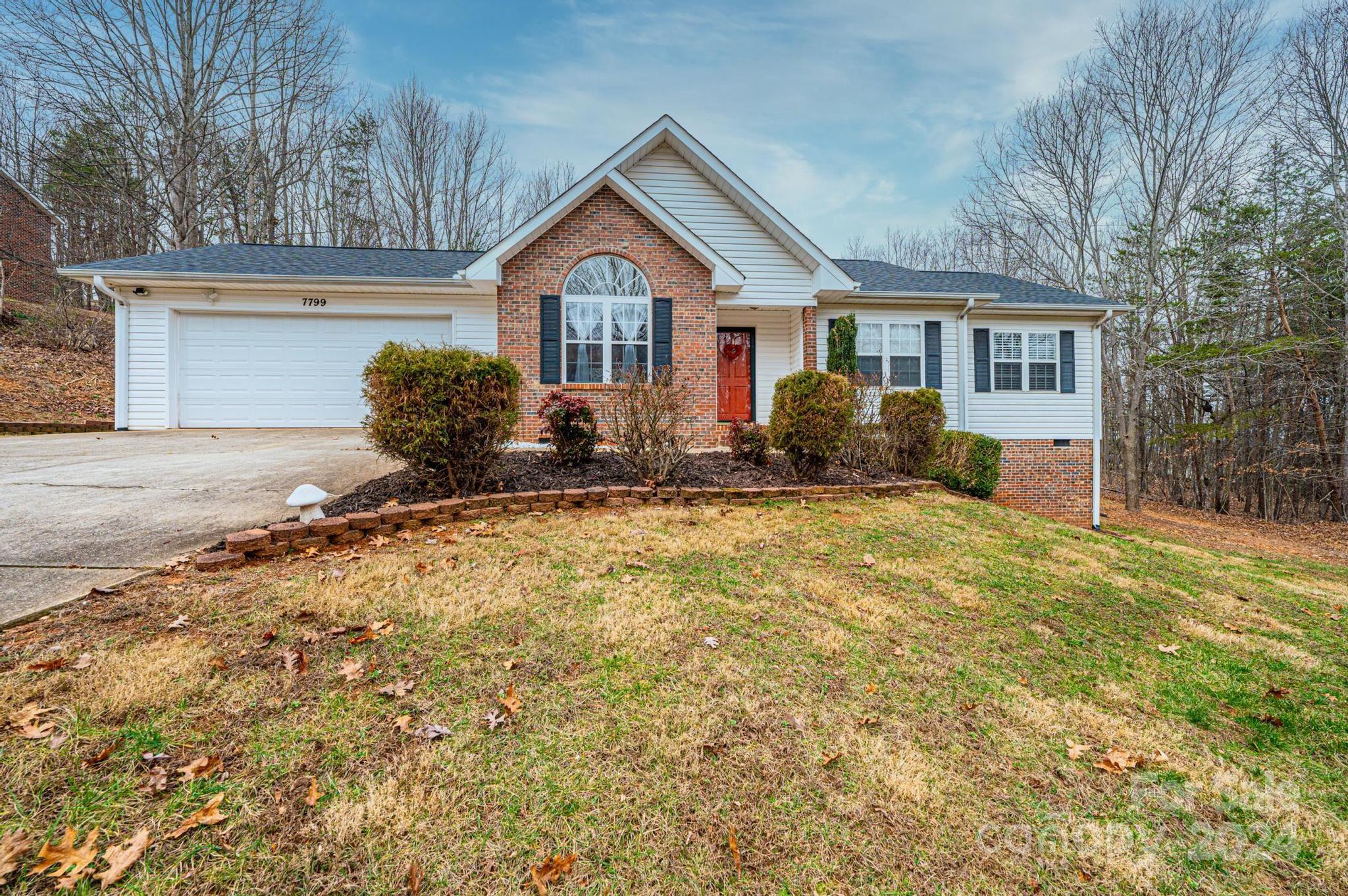 Pineknoll - Residential