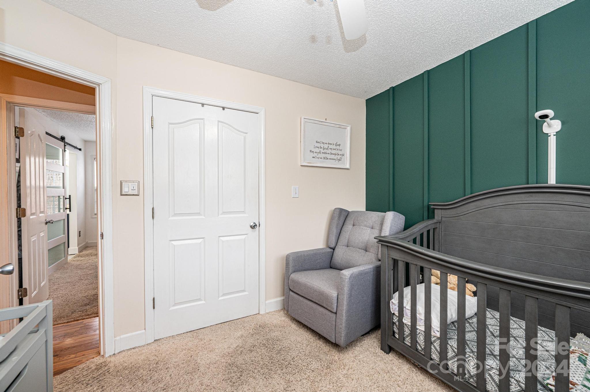 Pineknoll - Residential