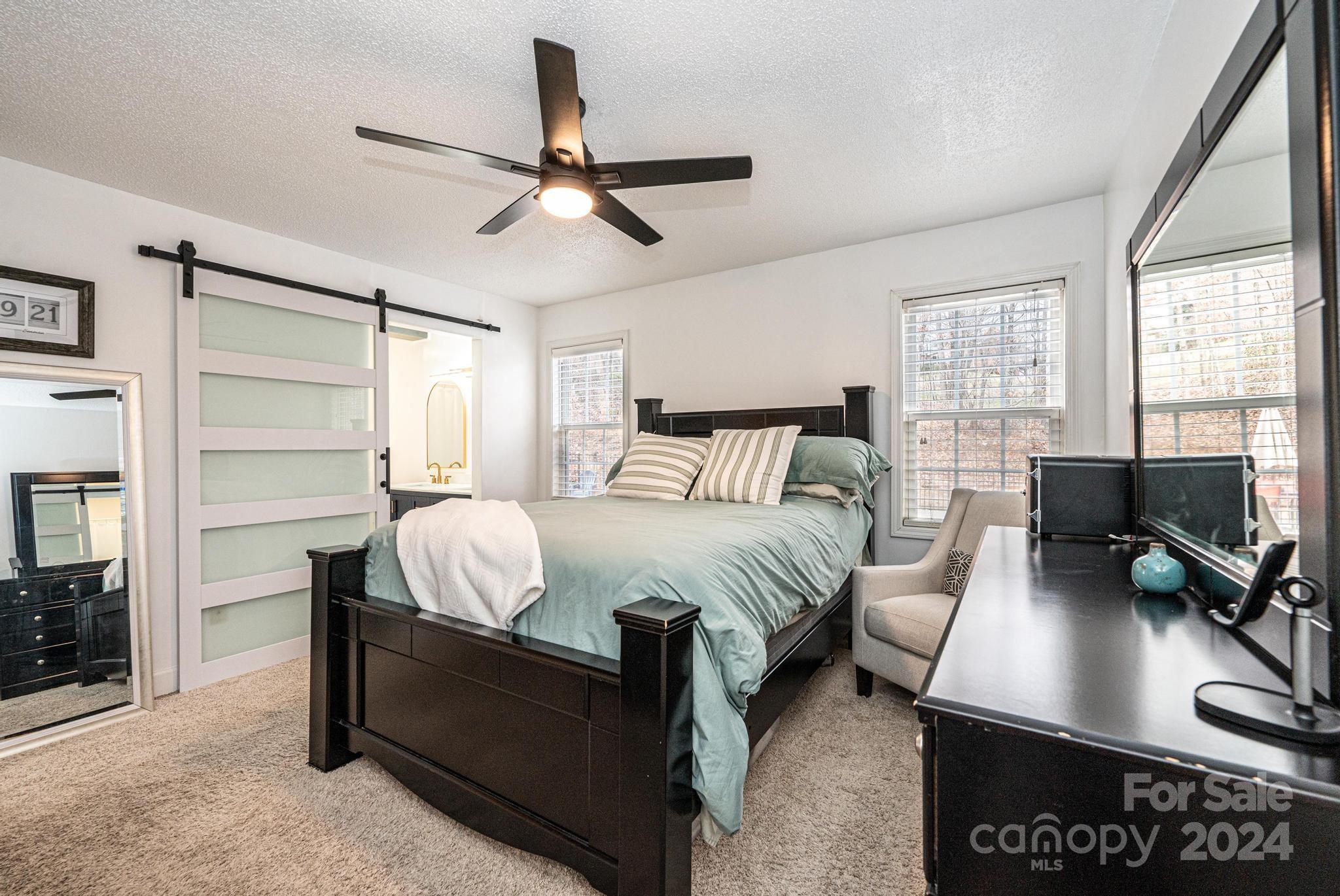 Pineknoll - Residential