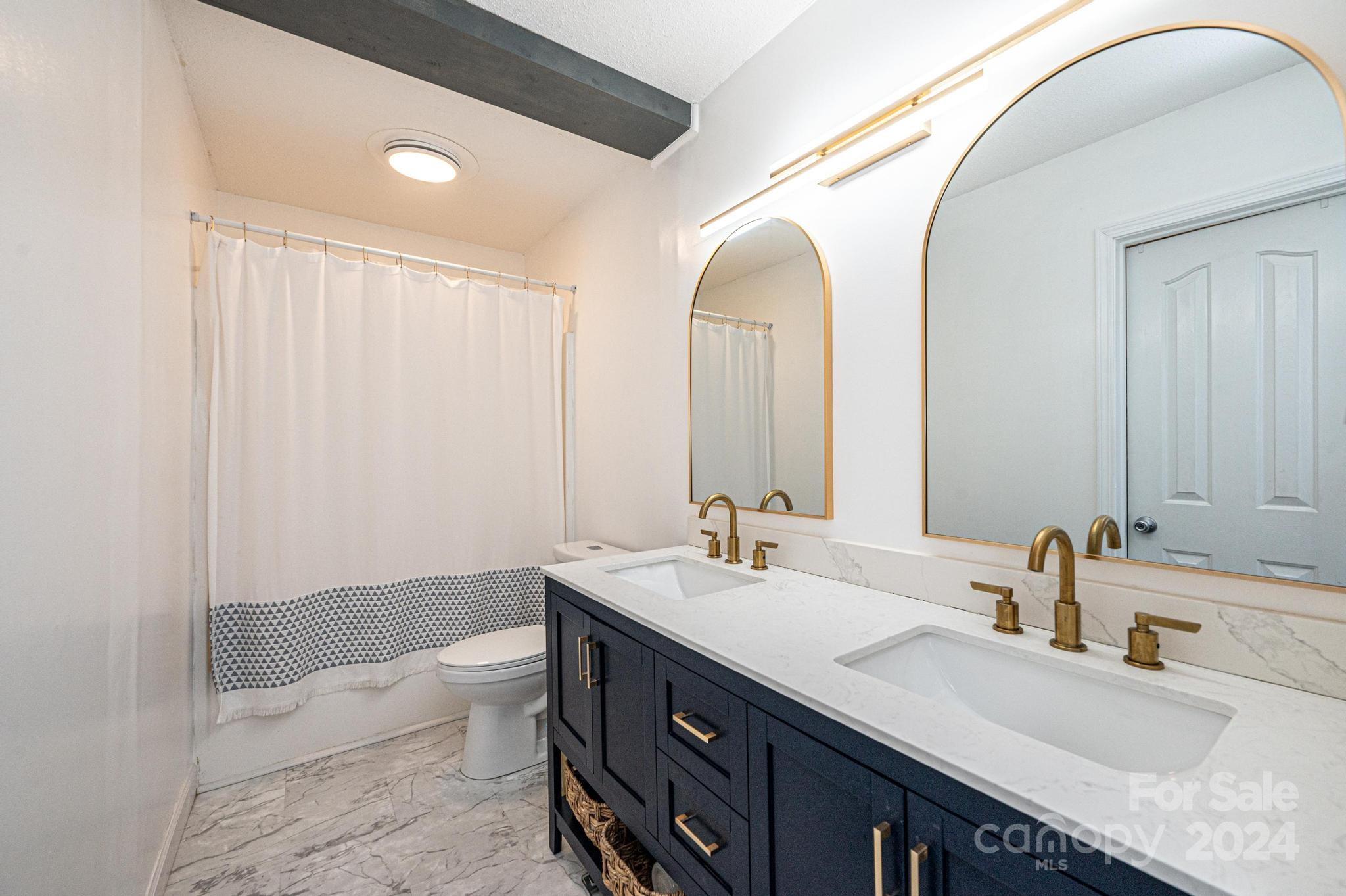 Pineknoll - Residential