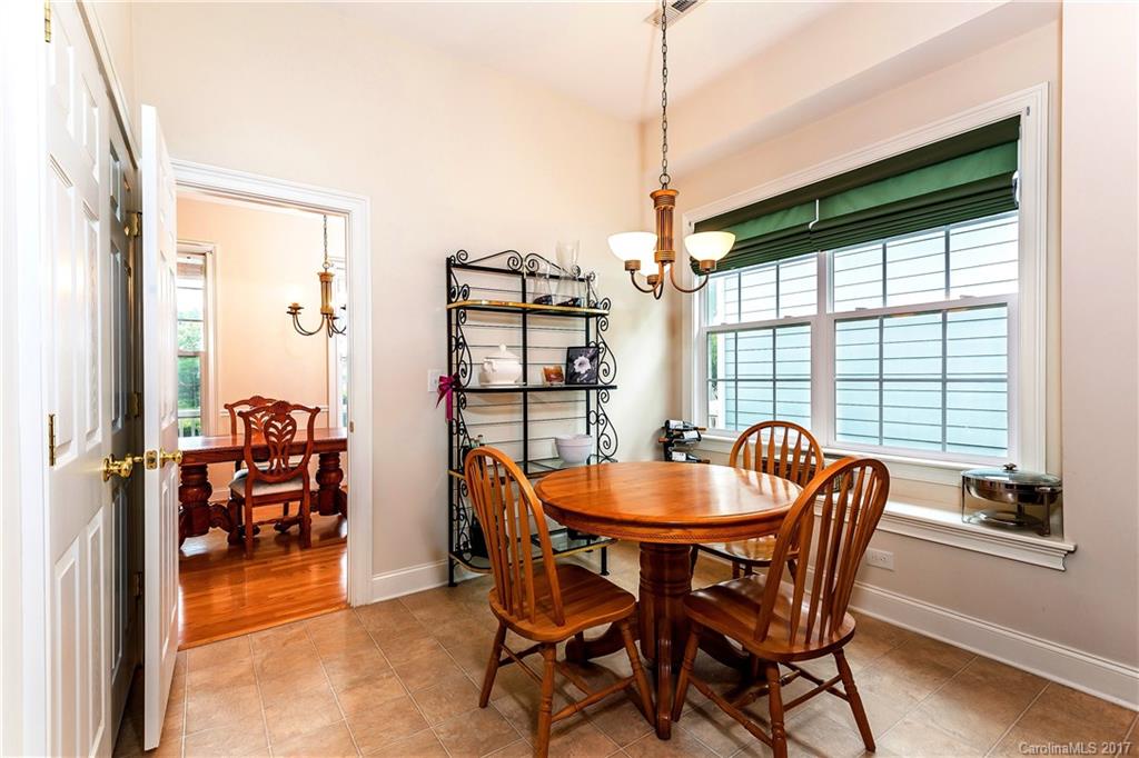 Chestnut Oaks - Residential