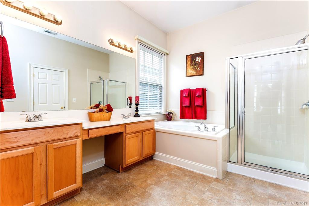 Chestnut Oaks - Residential