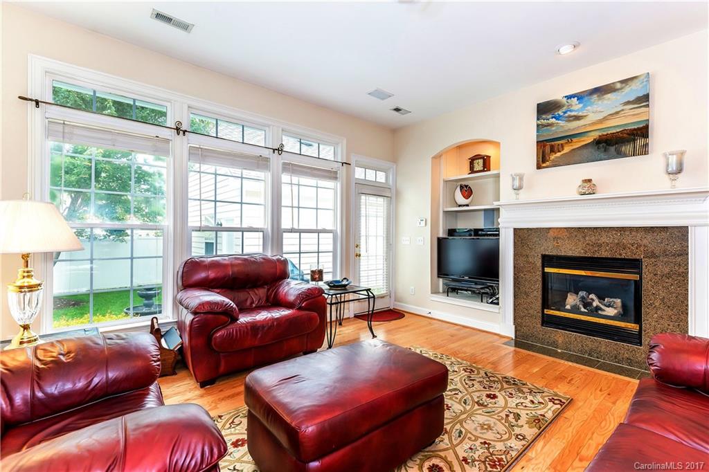 Chestnut Oaks - Residential