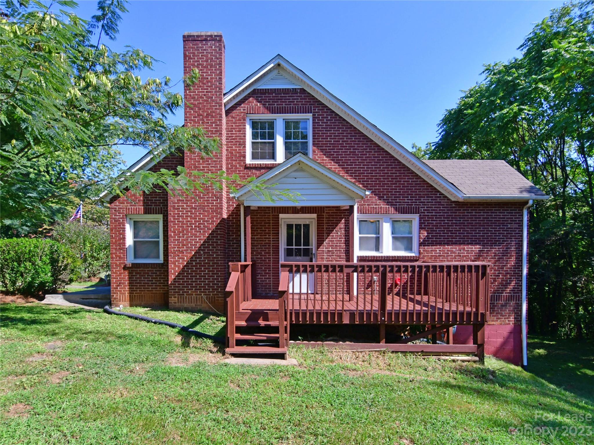 Victorias Landmark - Residential Lease