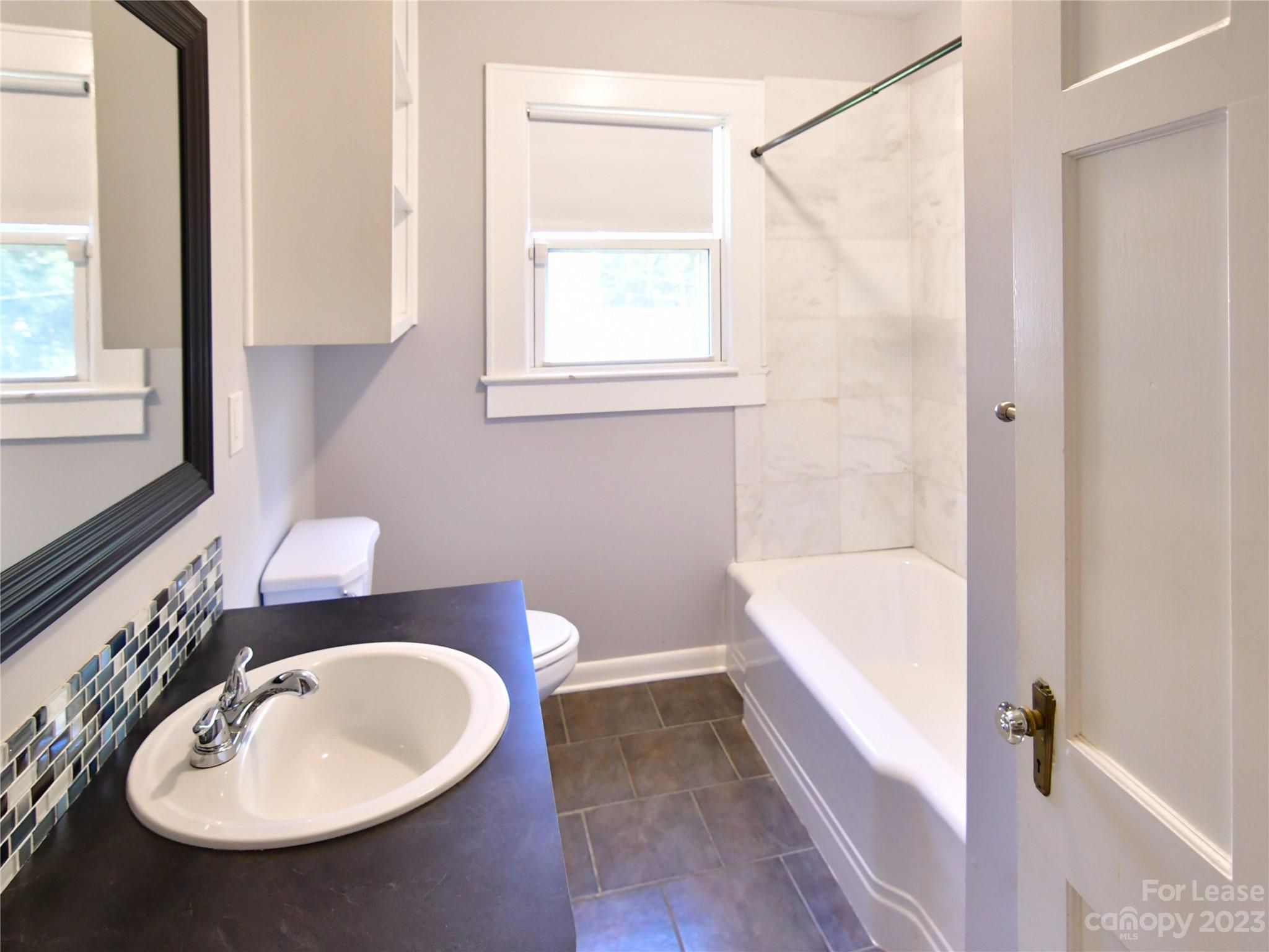 Victorias Landmark - Residential Lease