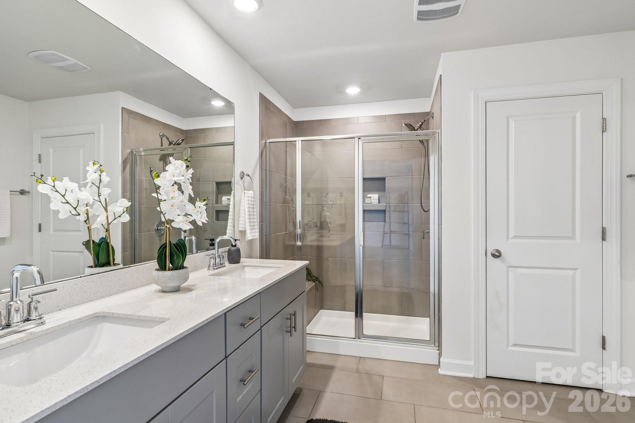 Larkhaven Hills - Residential