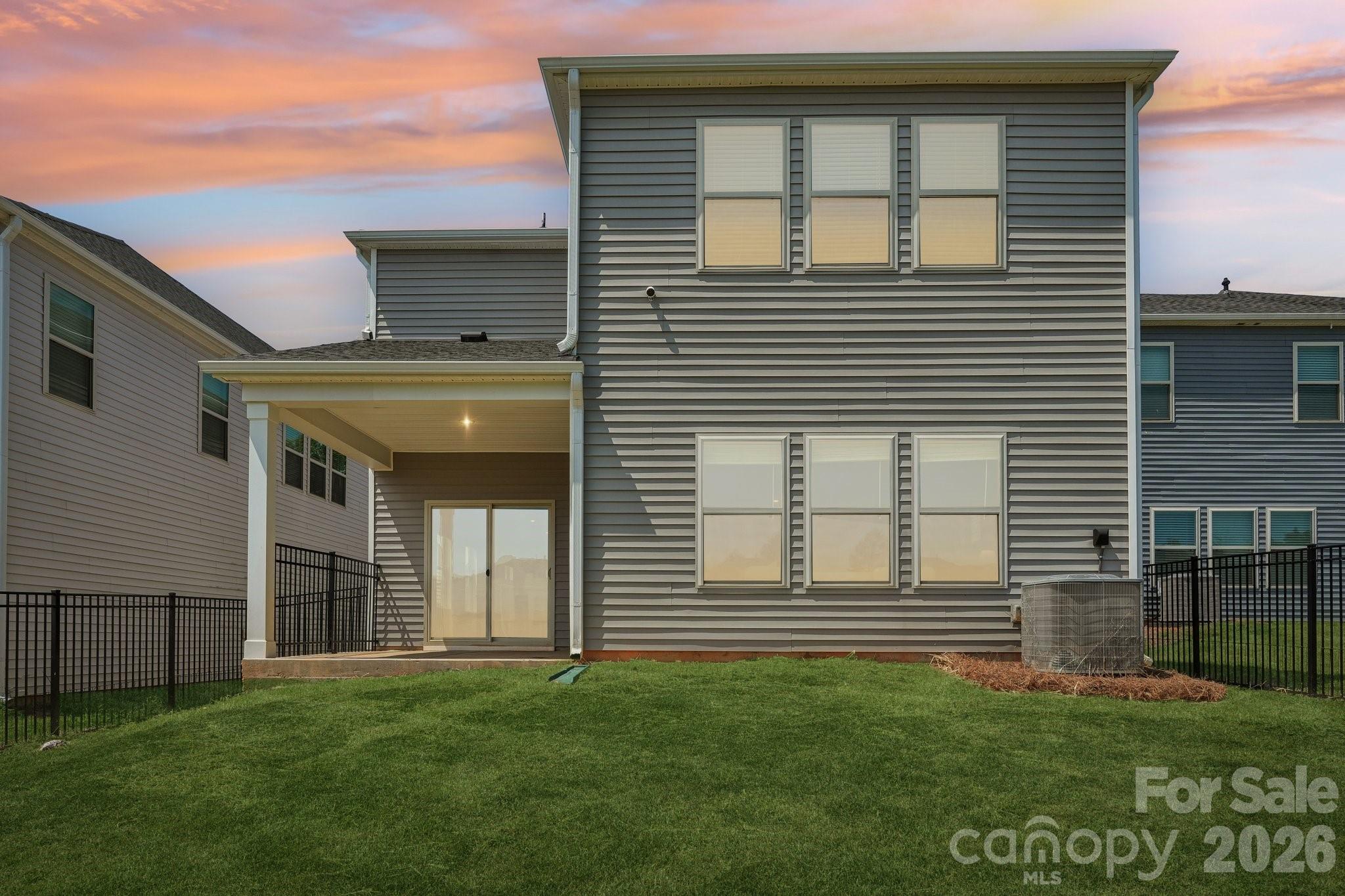 Larkhaven Hills - Residential