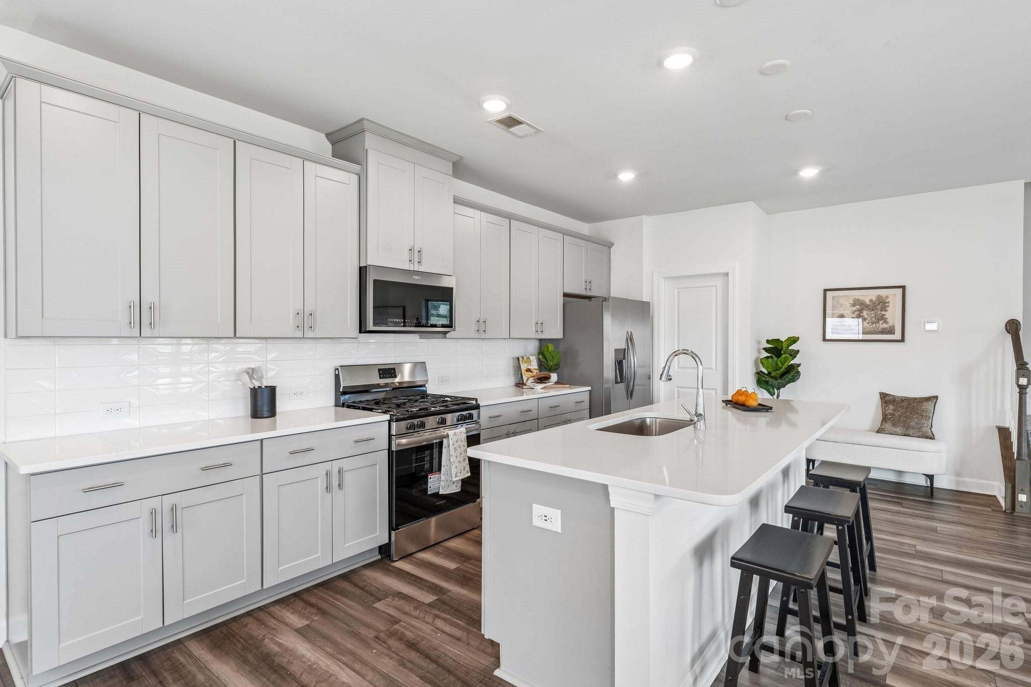 Larkhaven Hills - Residential
