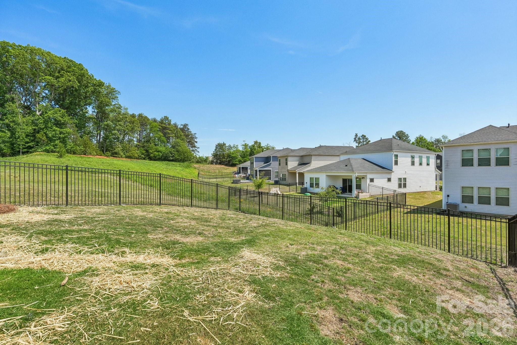 Larkhaven Hills - Residential