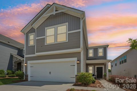 Photo of 11912 Red Leaf Drive, Charlotte, NC 28215 (MLS # 4380337)