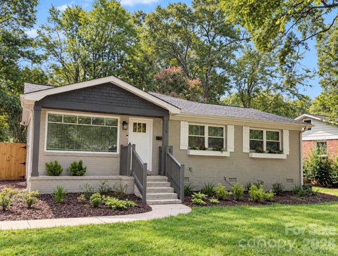 Photo of 1208 Tarrington Avenue, Charlotte, NC 28205 (MLS # 4427867)