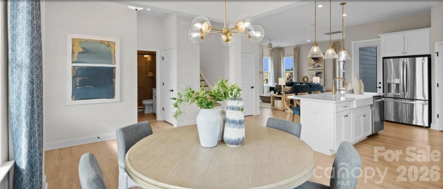 4104 Hickory Place Lane