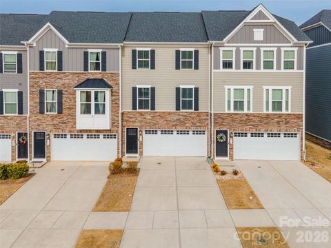 411 Lahinch Drive Tega Cay SC 29708