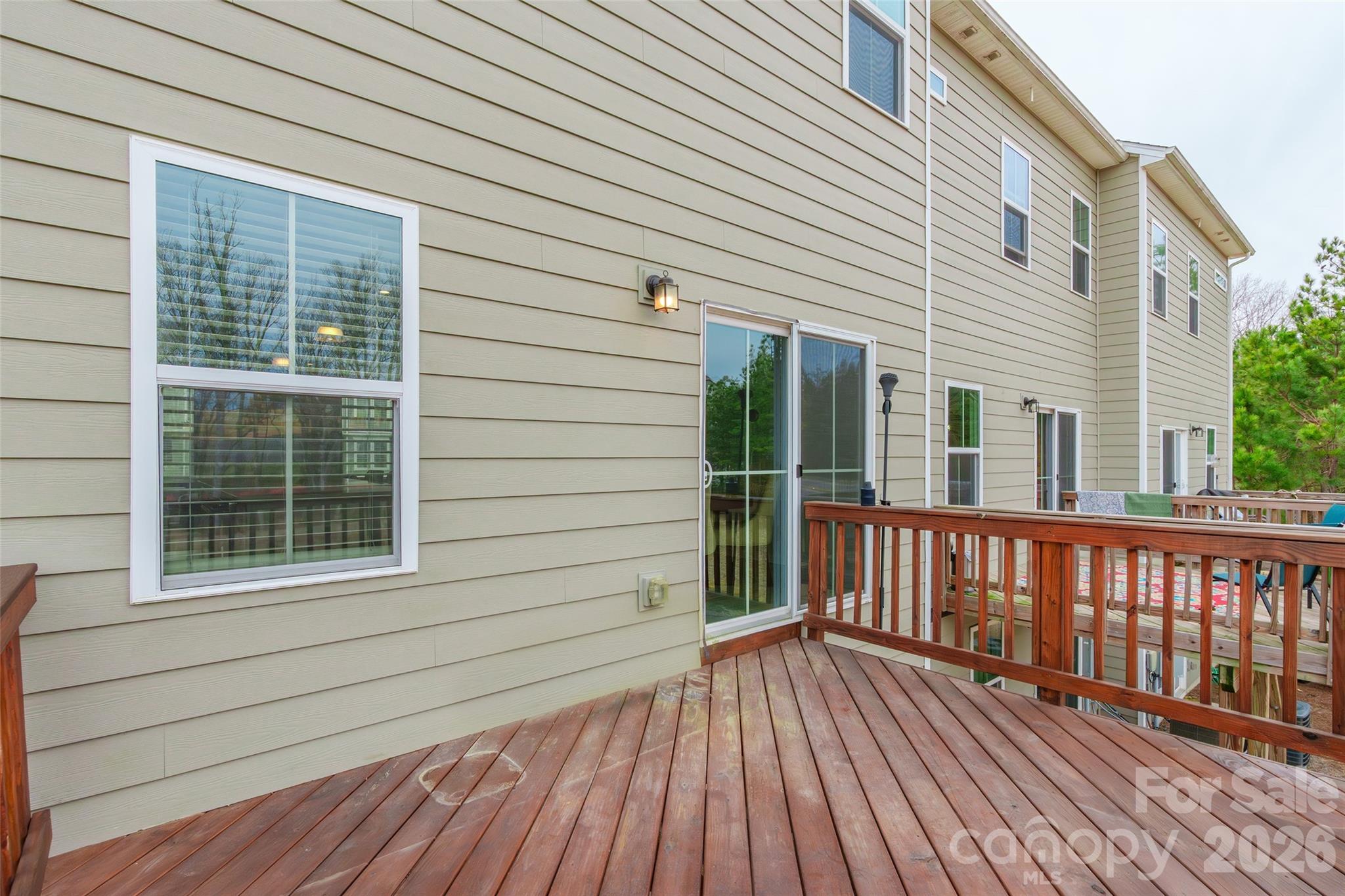 Trinity Townes - Residential