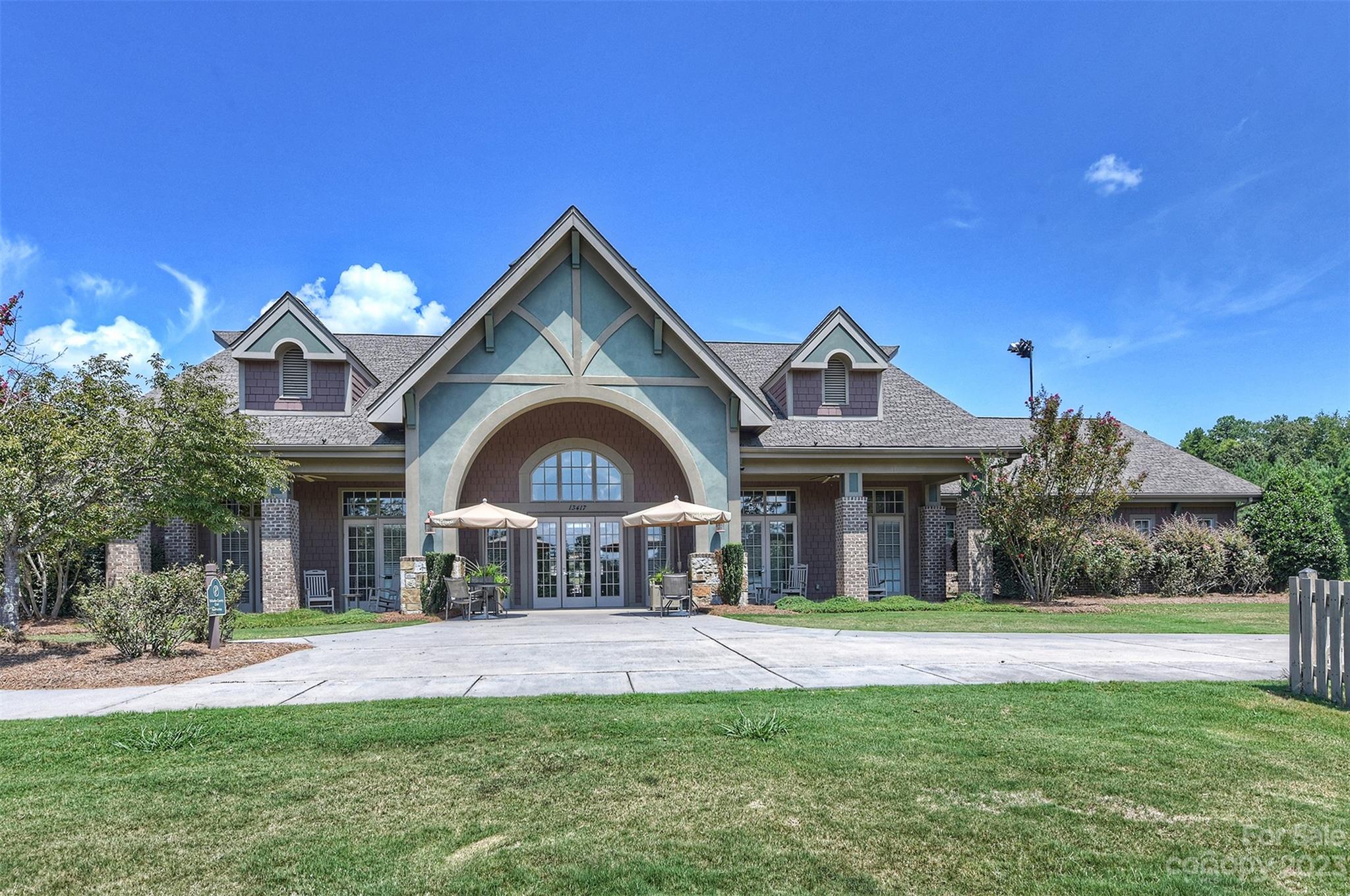 The Palisades - Residential