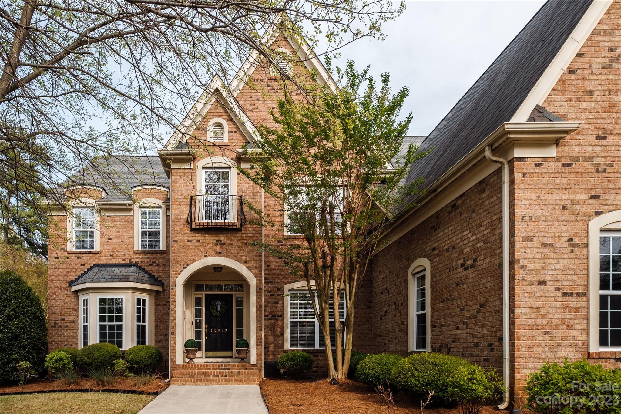 The Palisades - Residential