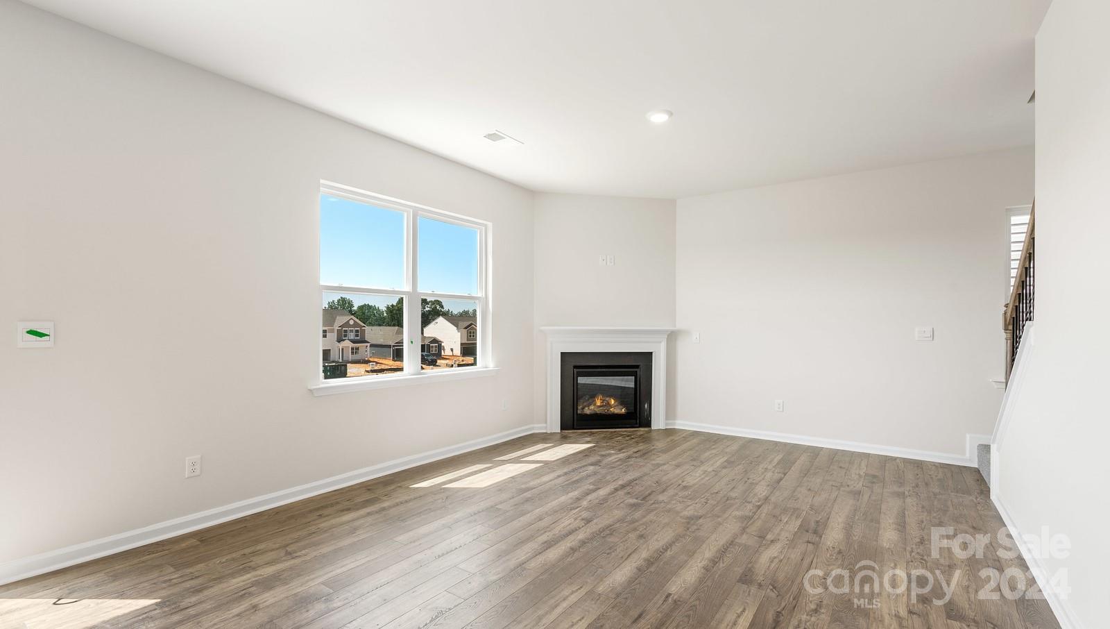 595 Country Oak Drive