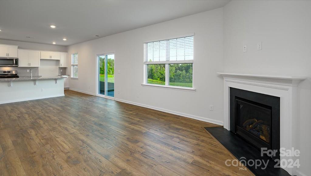 595 Country Oak Drive