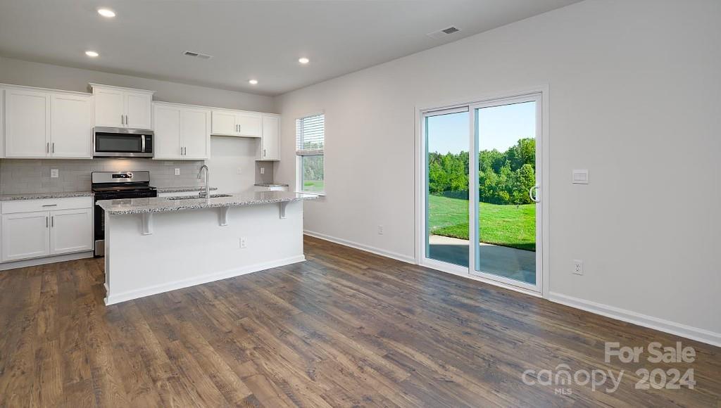 595 Country Oak Drive