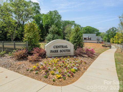 Photo of 519 Winding Way #5, Belmont, NC 28012 (MLS # 4371936)