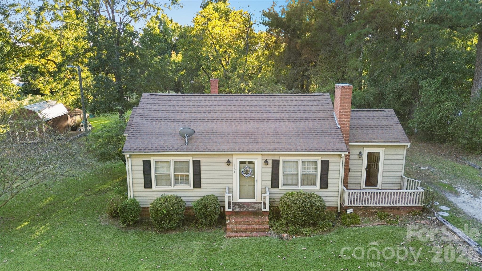 1108 Center Street