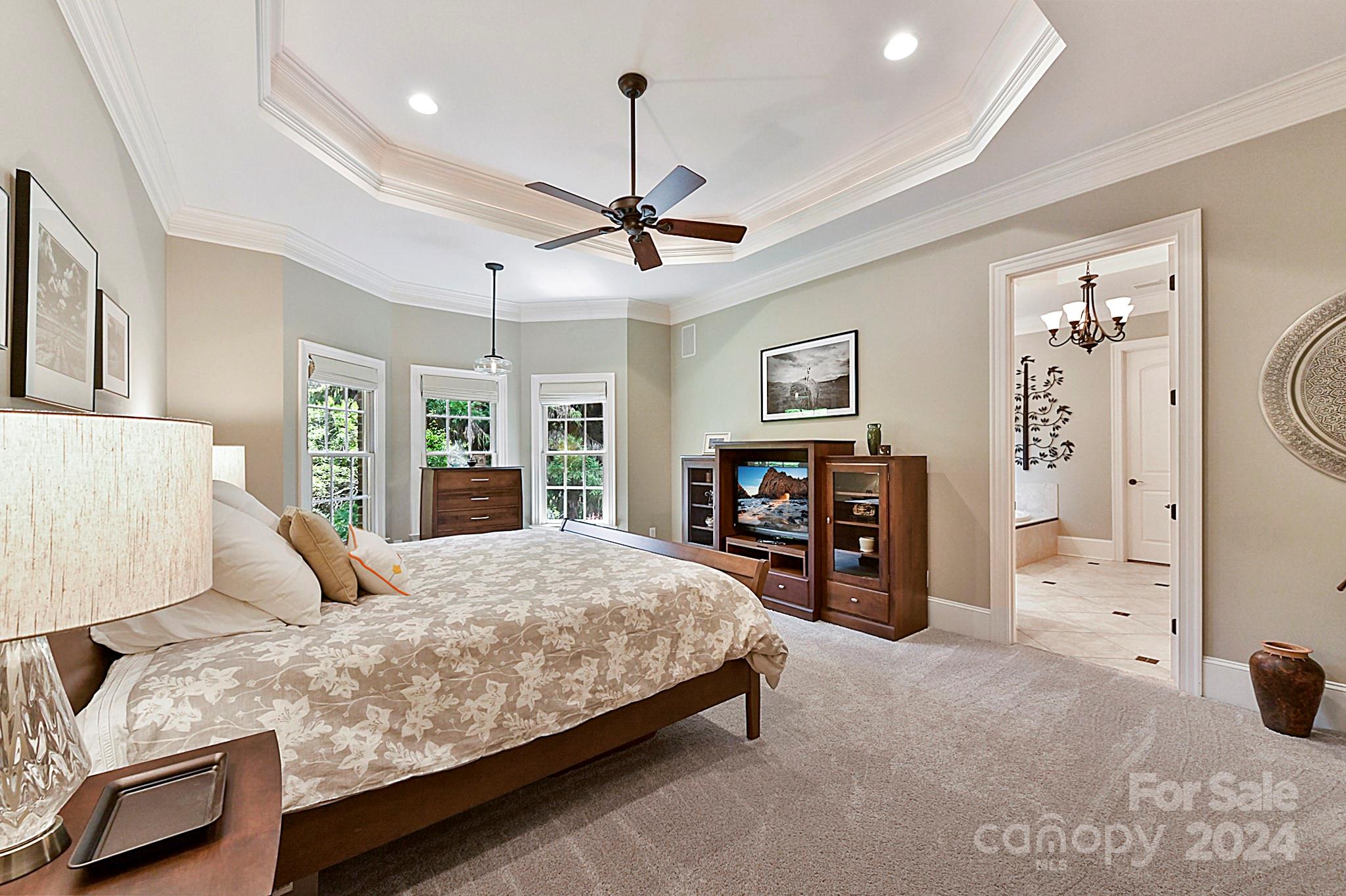 CHATELAINE - Residential