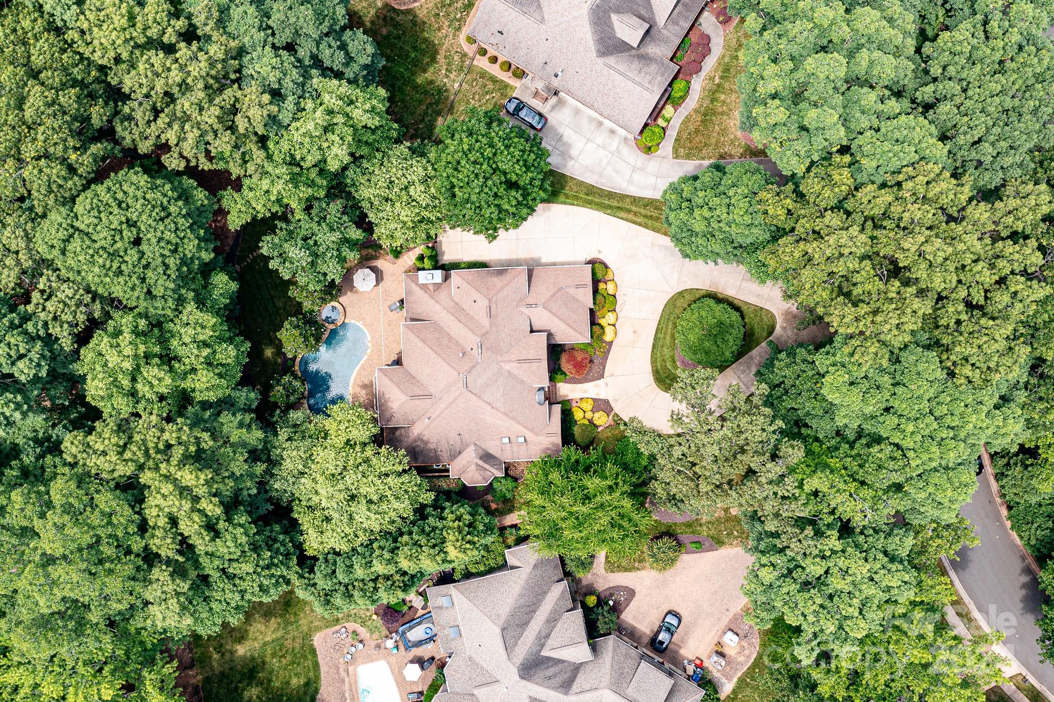 CHATELAINE - Residential