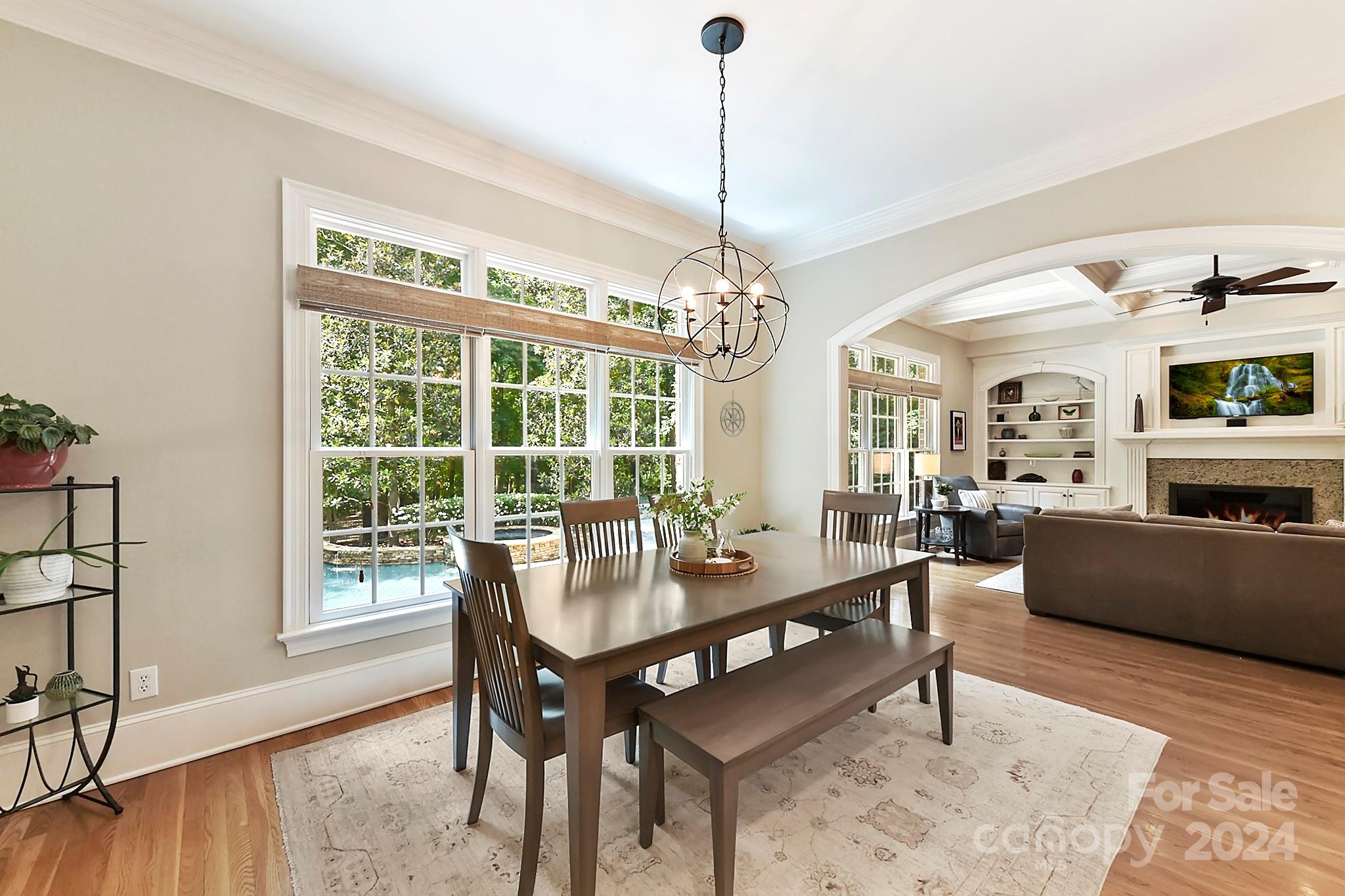 CHATELAINE - Residential