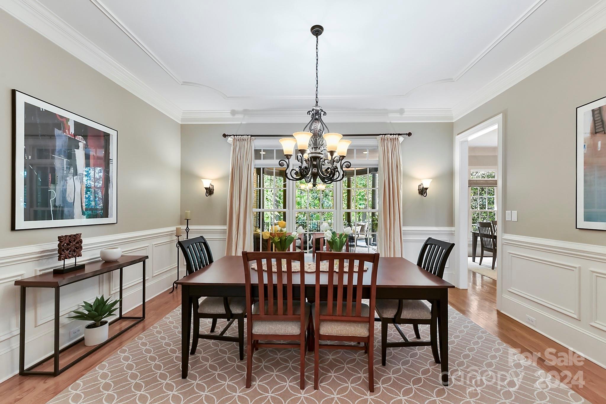 CHATELAINE - Residential