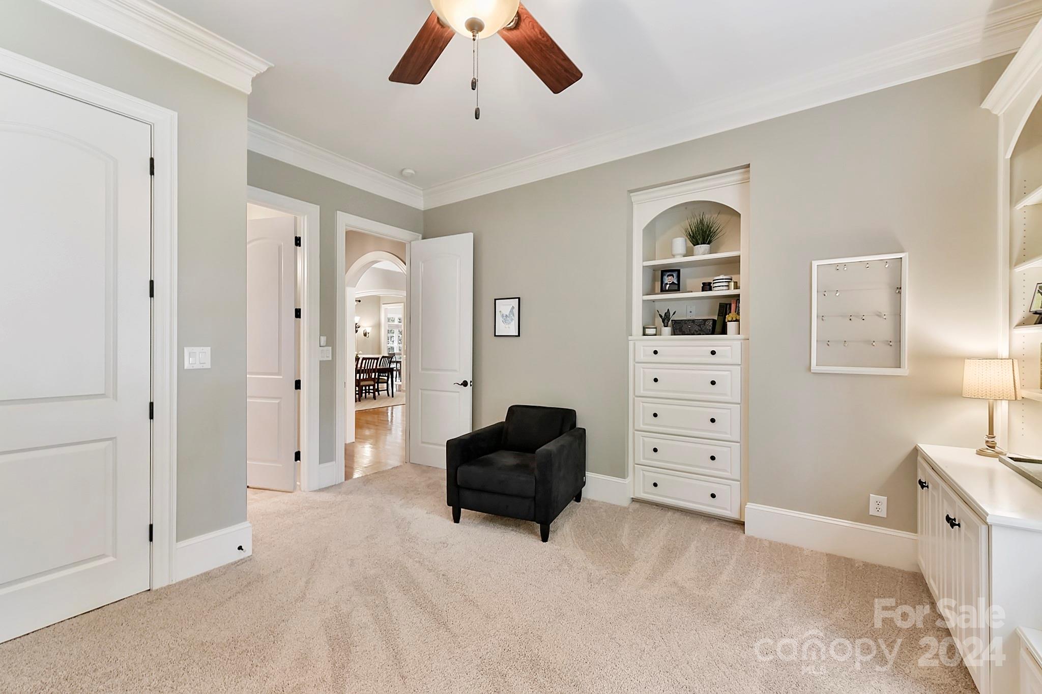 CHATELAINE - Residential