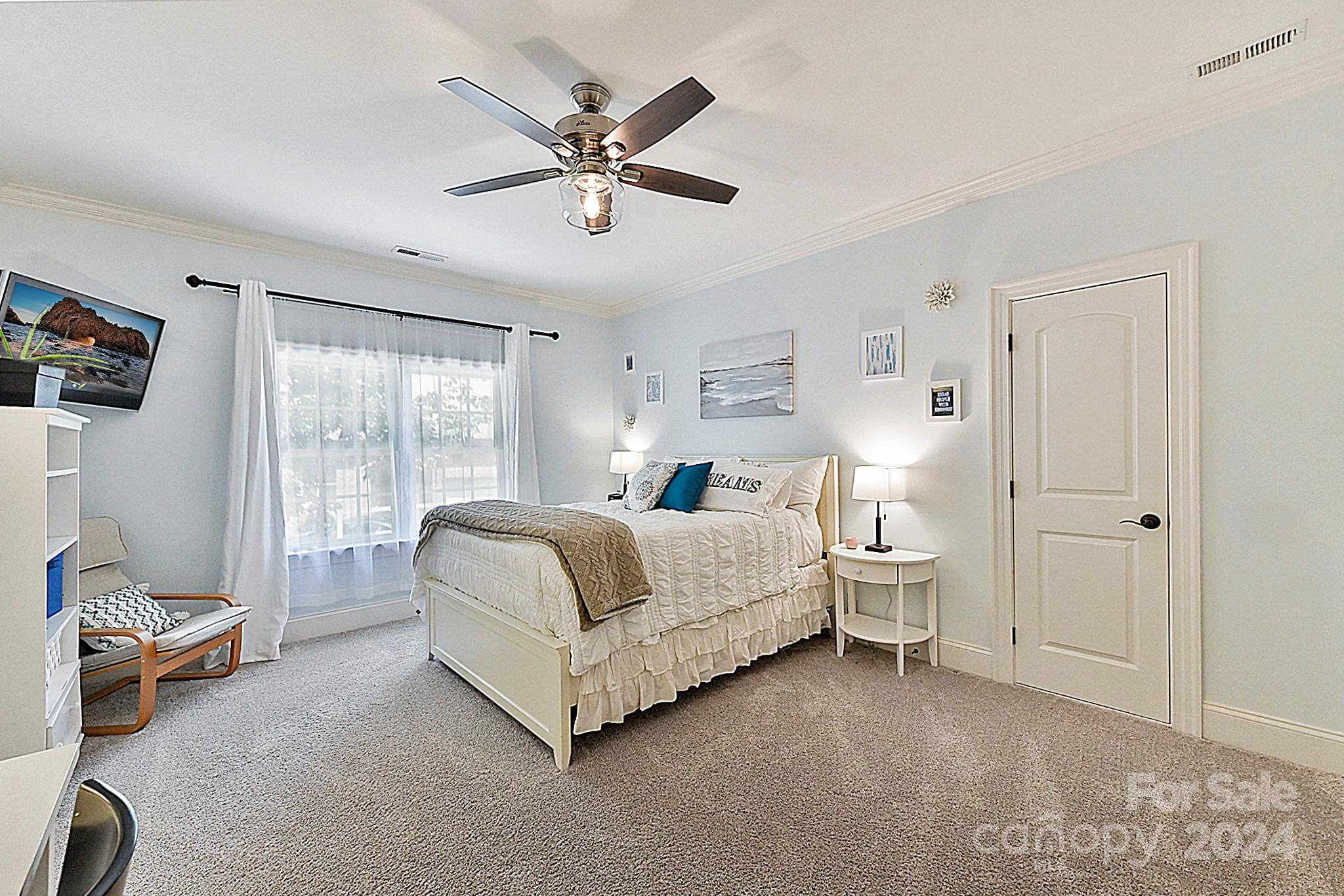 CHATELAINE - Residential