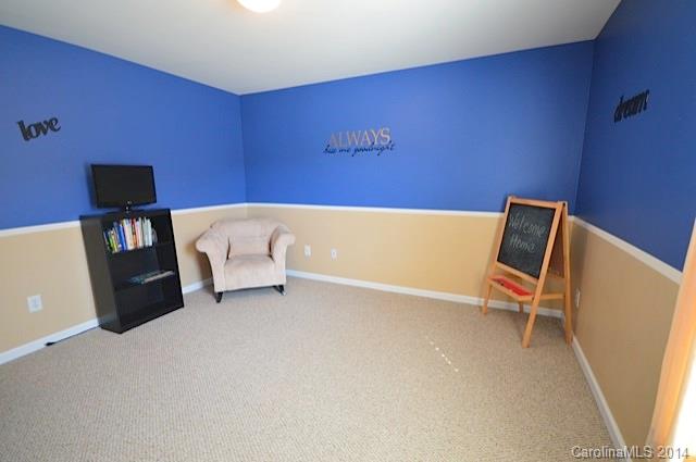 Old Stone Crossing - Residential