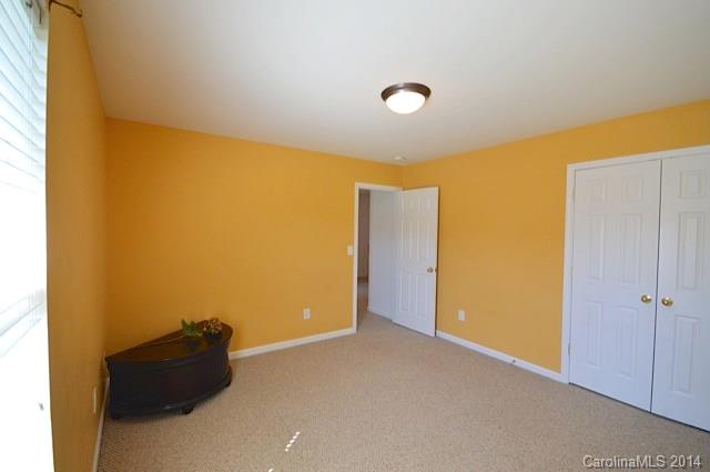 Old Stone Crossing - Residential