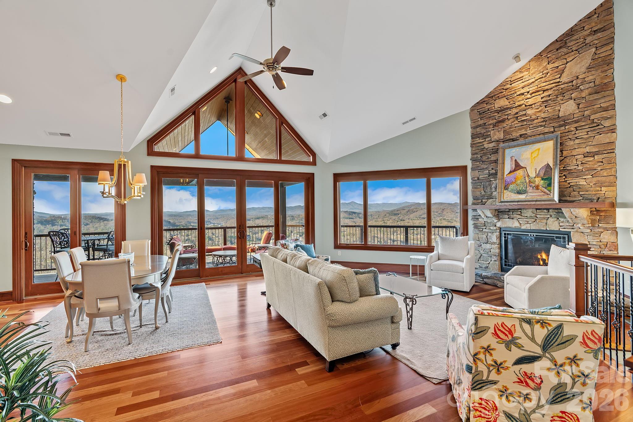 29 South Point Drive