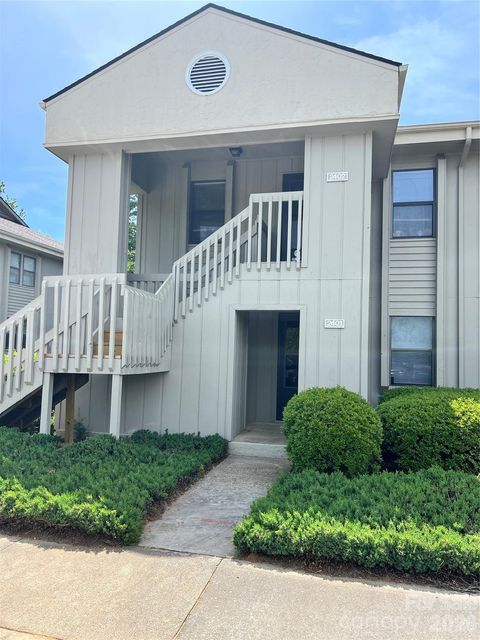 Photo of 2401 Abbey Circle, Asheville, NC 28805 (MLS # 4379167)