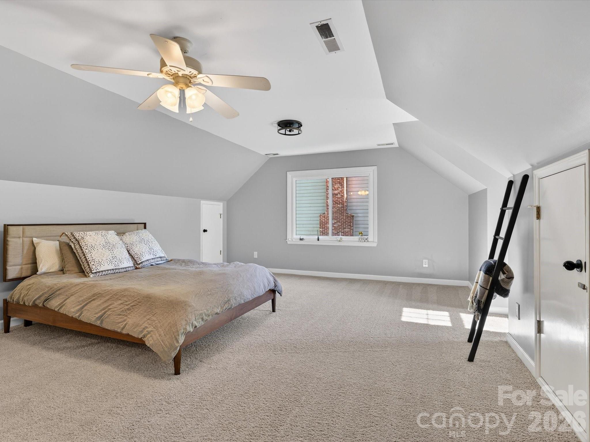 Hampton Green - Residential