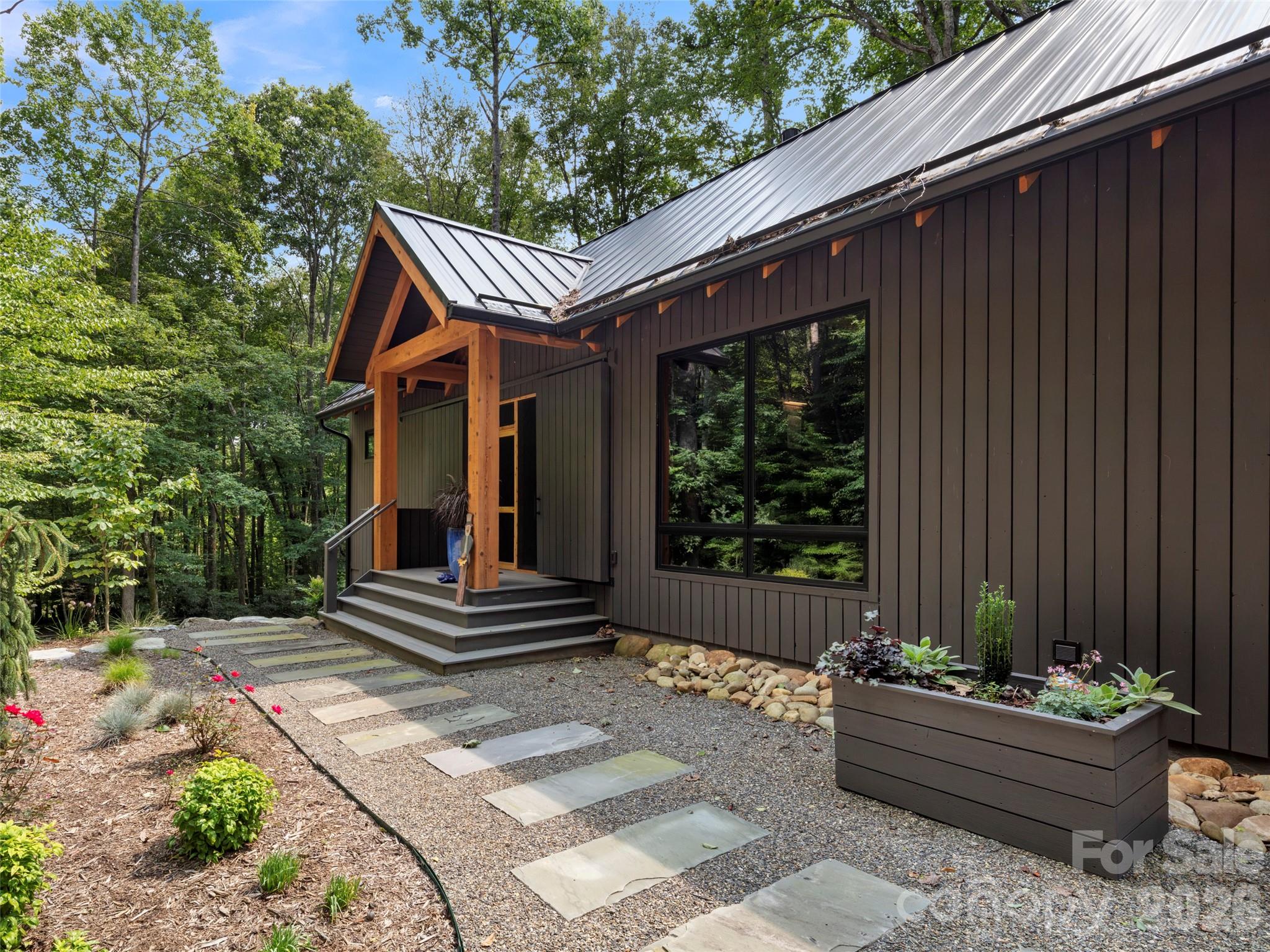 80 Hemlock Circle