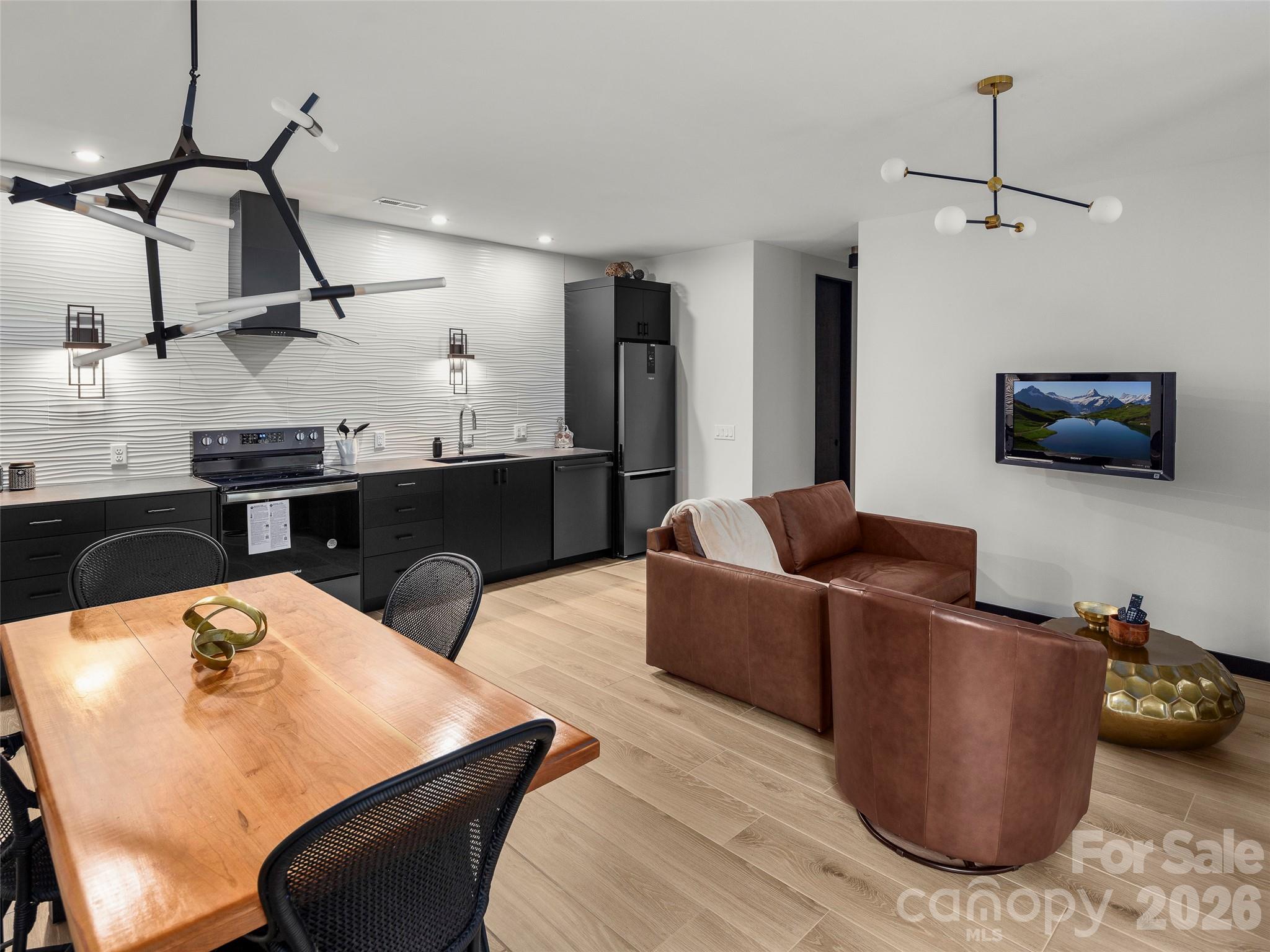 Laurel Ridge - Residential