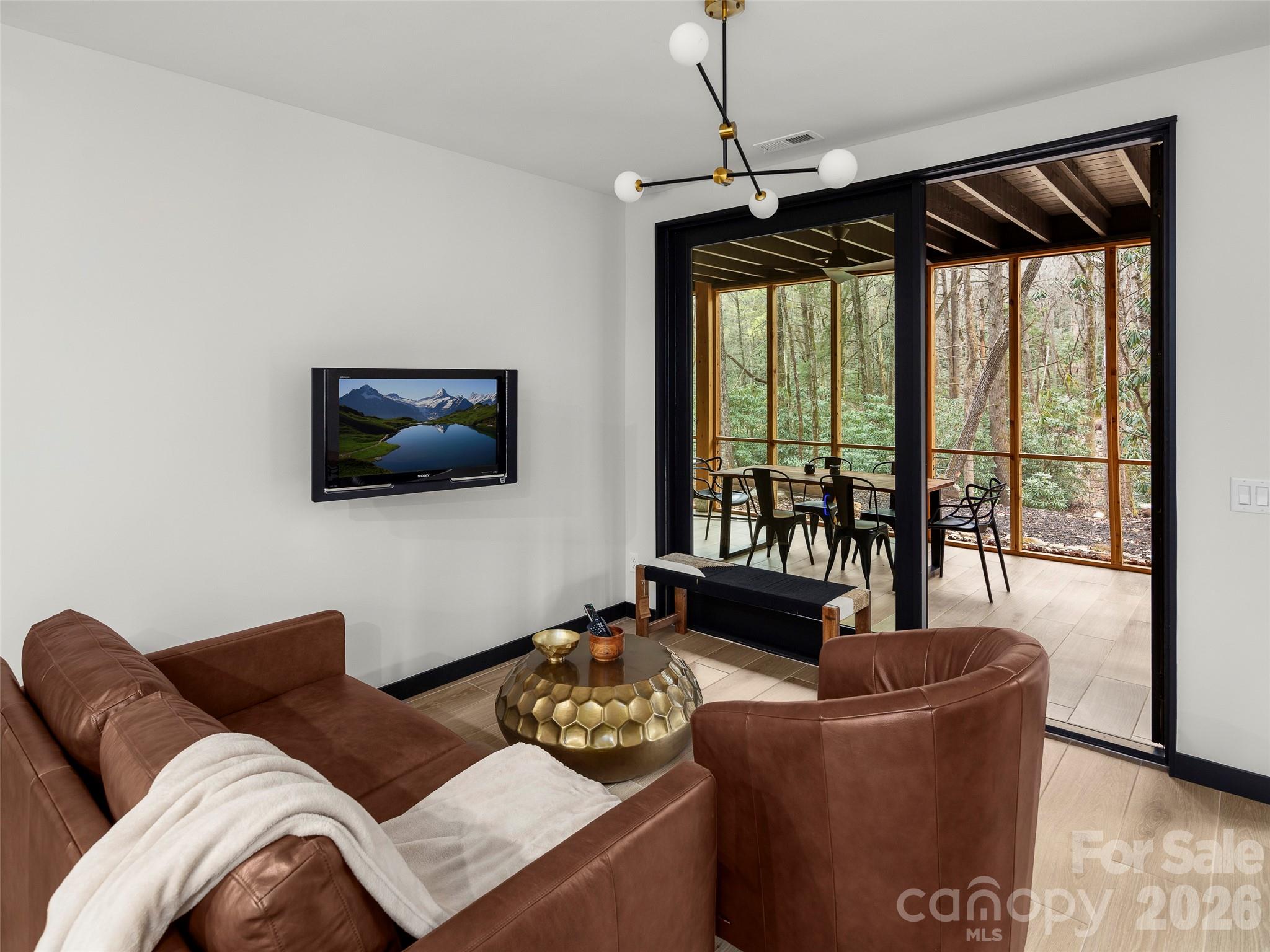 Laurel Ridge - Residential