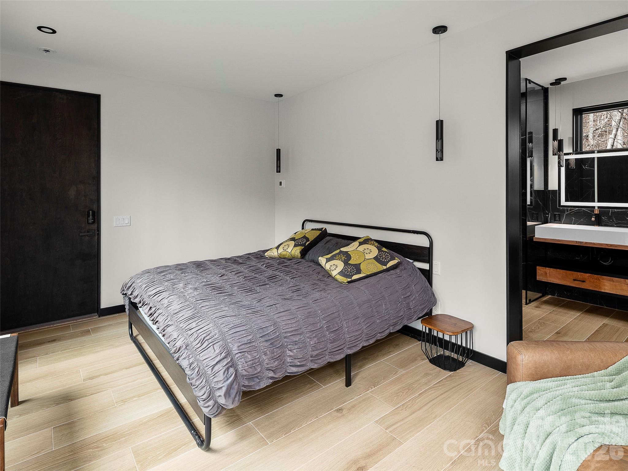 Laurel Ridge - Residential