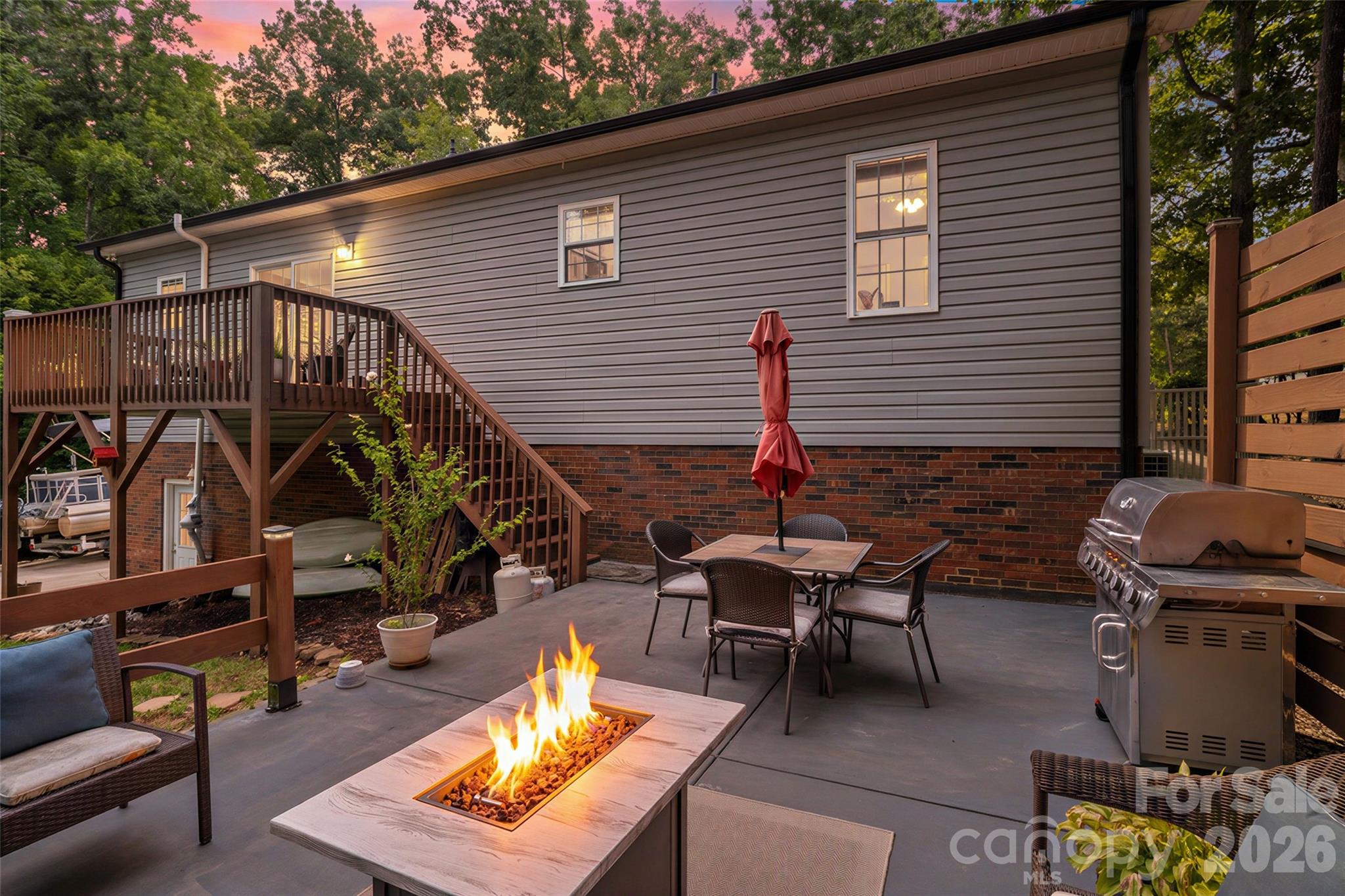 290 Skyland Drive