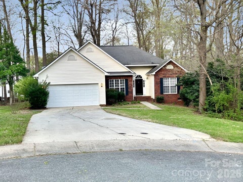 Photo of 3508 Mayspring Place, Charlotte, NC 28269 (MLS # 4362433)