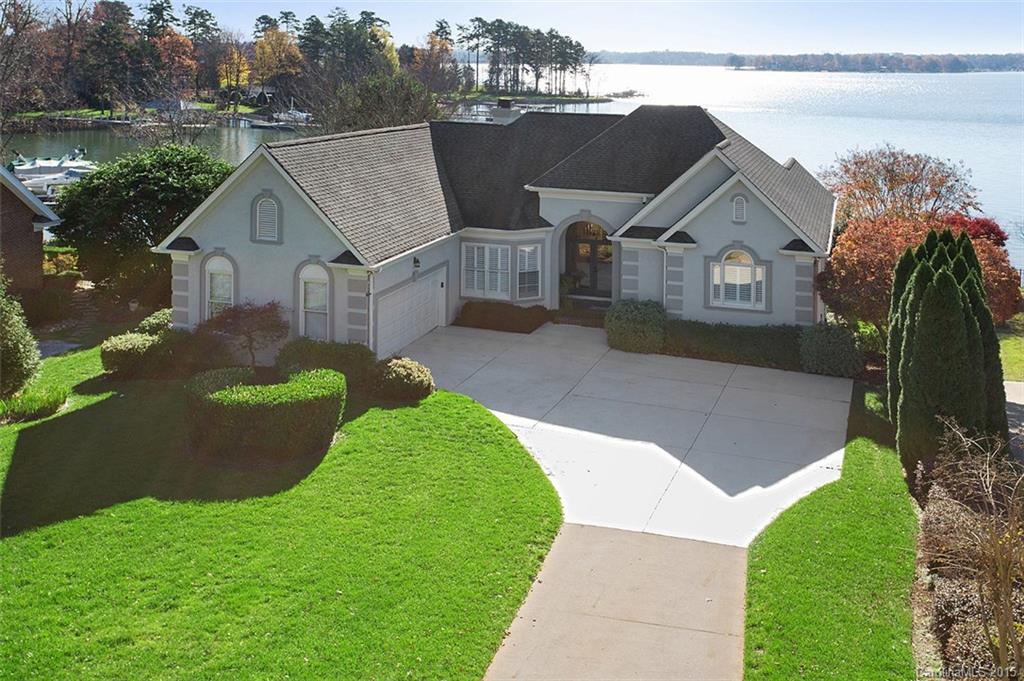 Royal Pointe - Residential